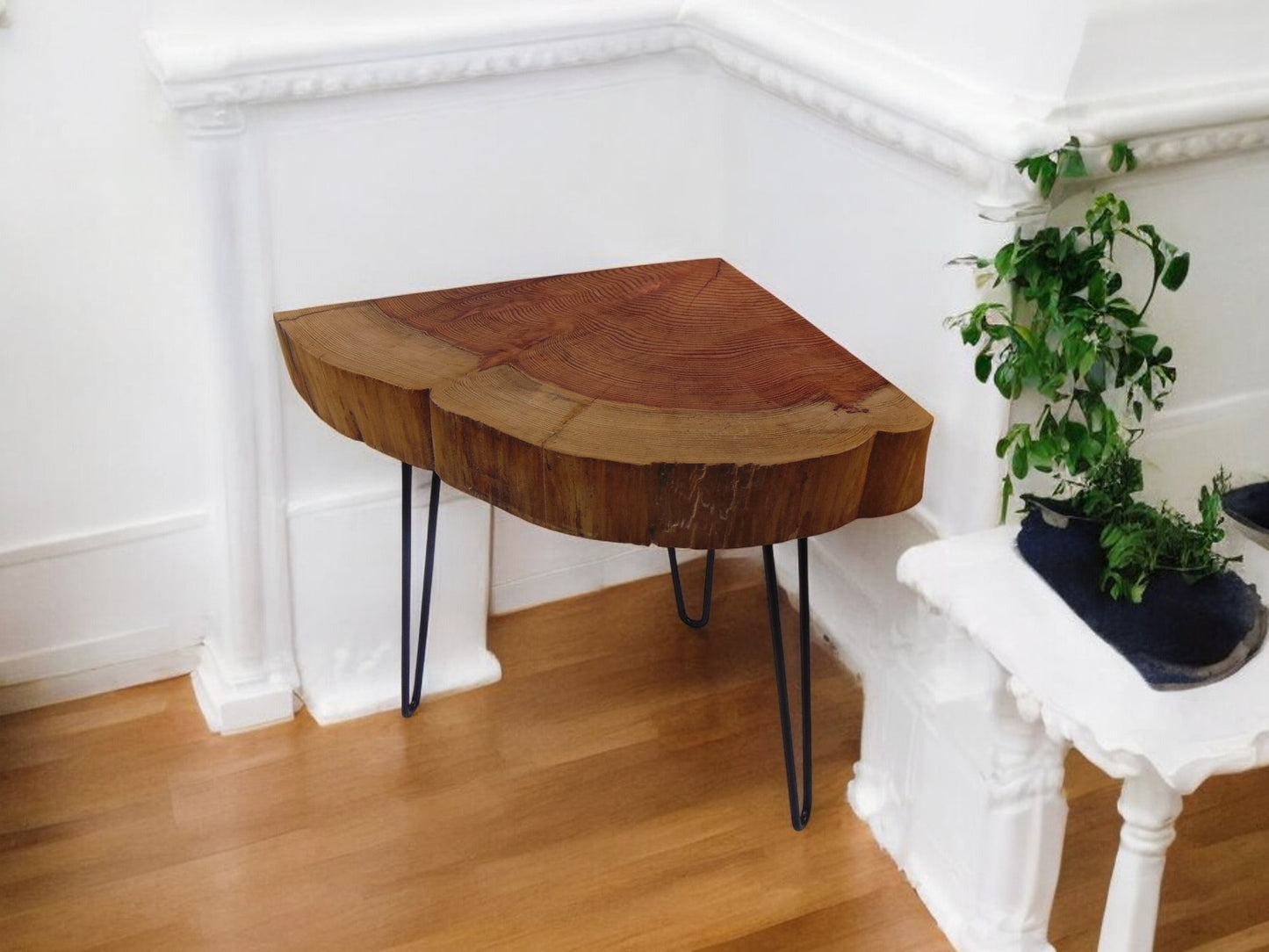 English Redwood Corner Slice Table